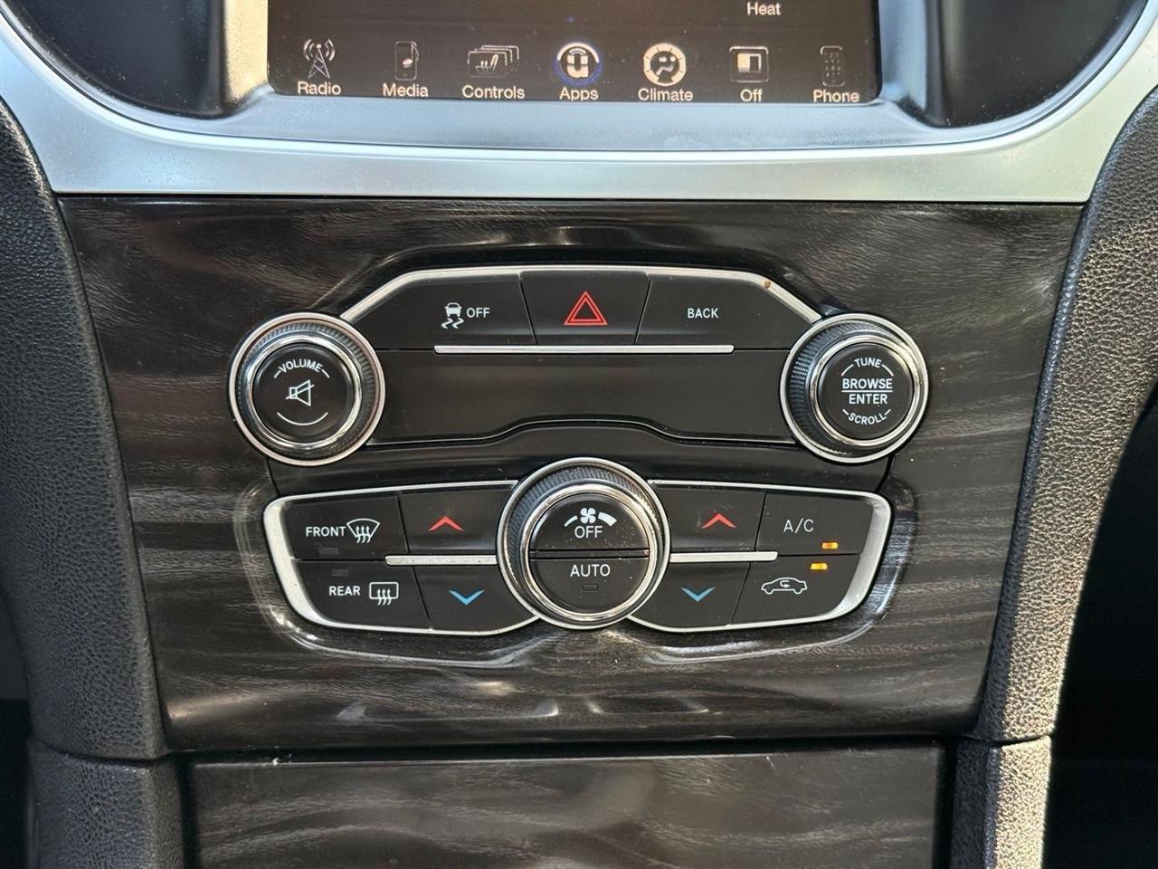 Chrysler 300  2015