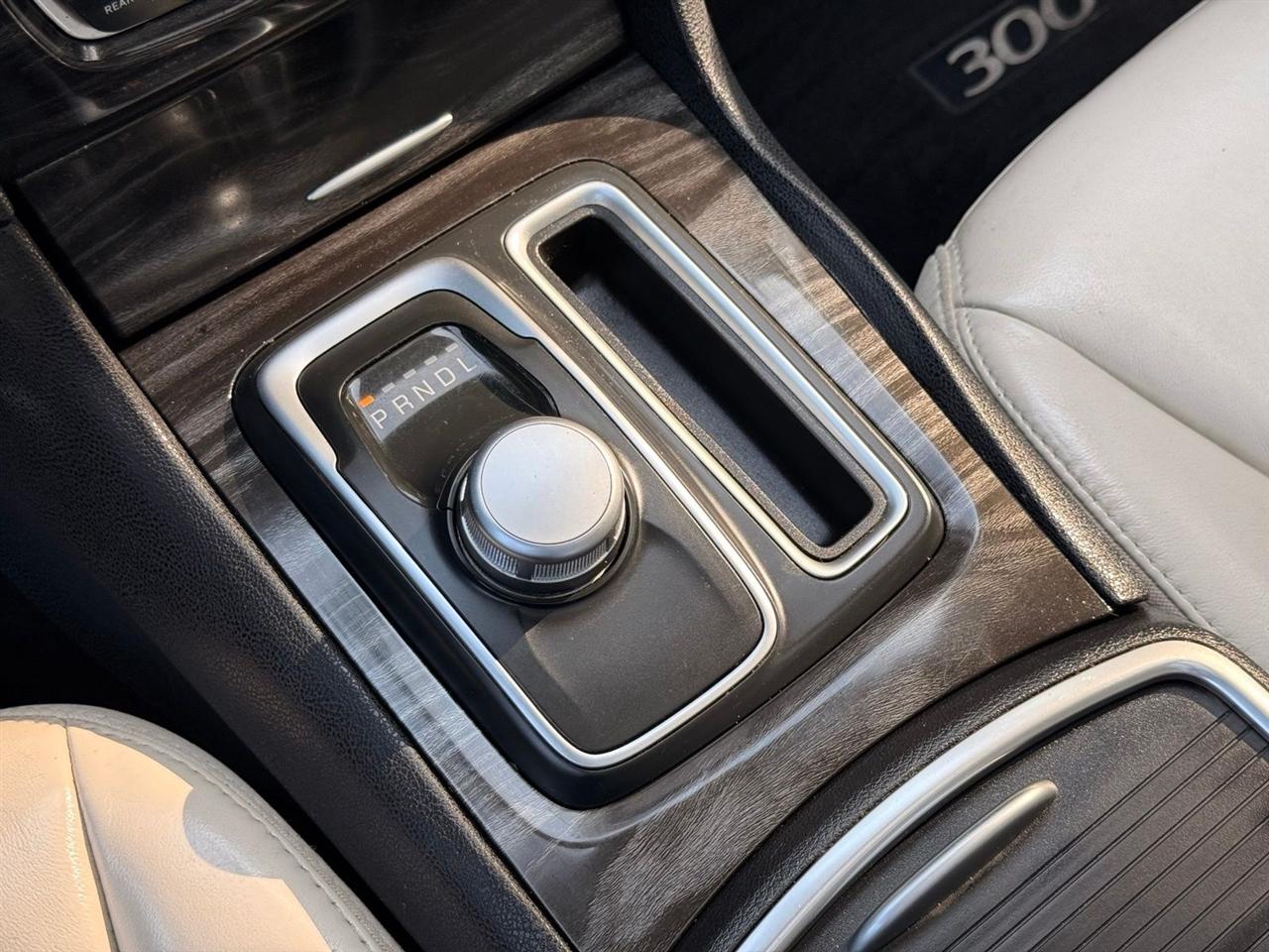 Chrysler 300  2015