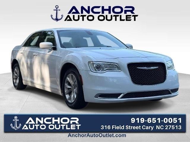 2015 Chrysler 300 Limited
