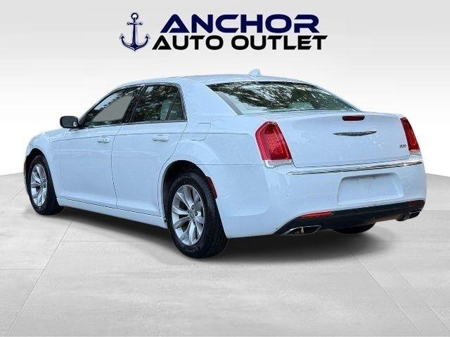 Chrysler 300  2015