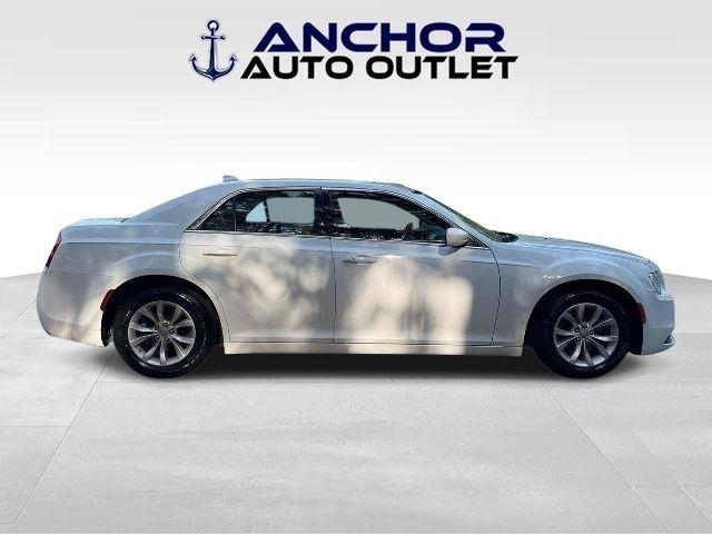 Chrysler 300  2015