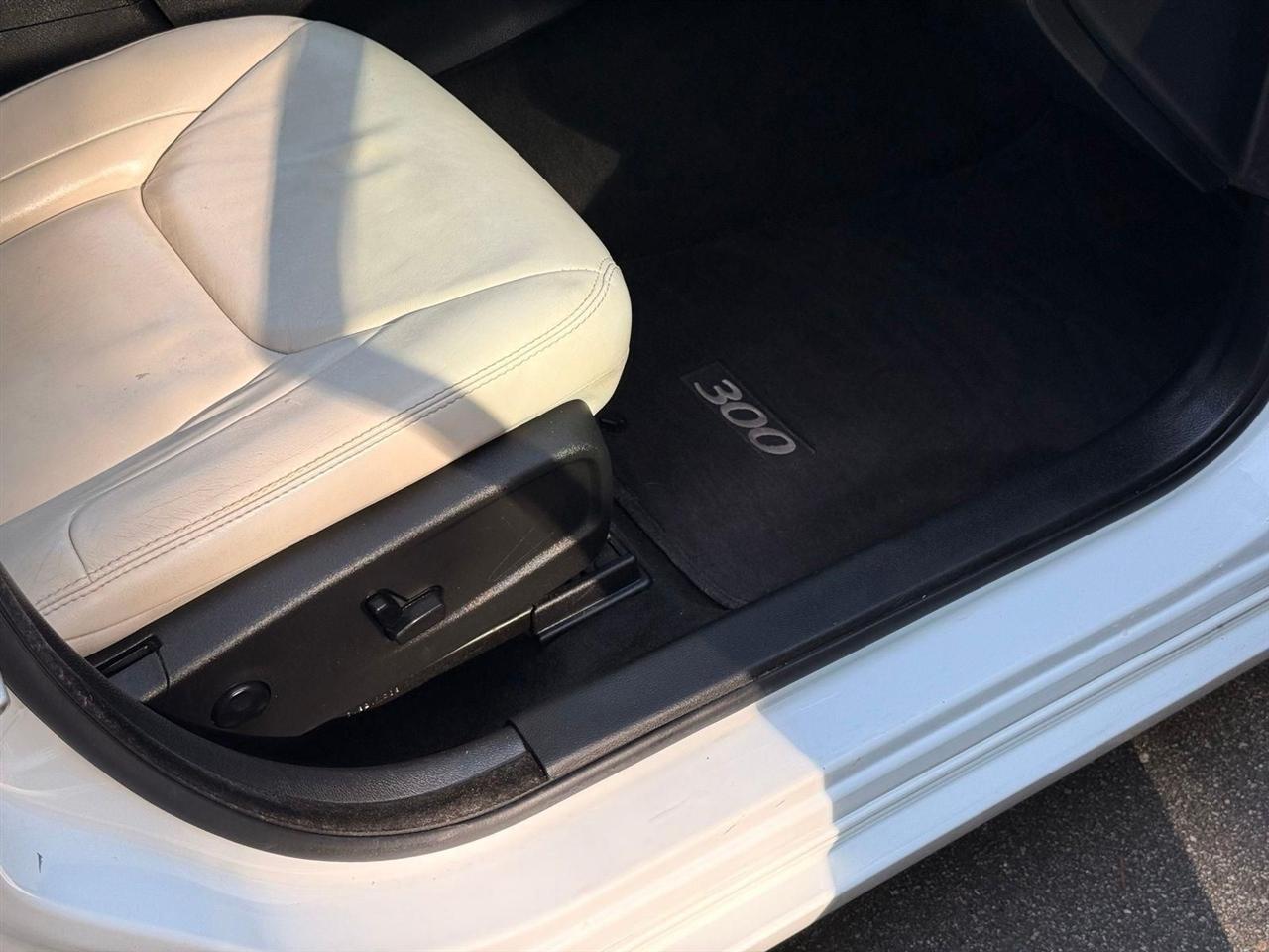 Chrysler 300  2015