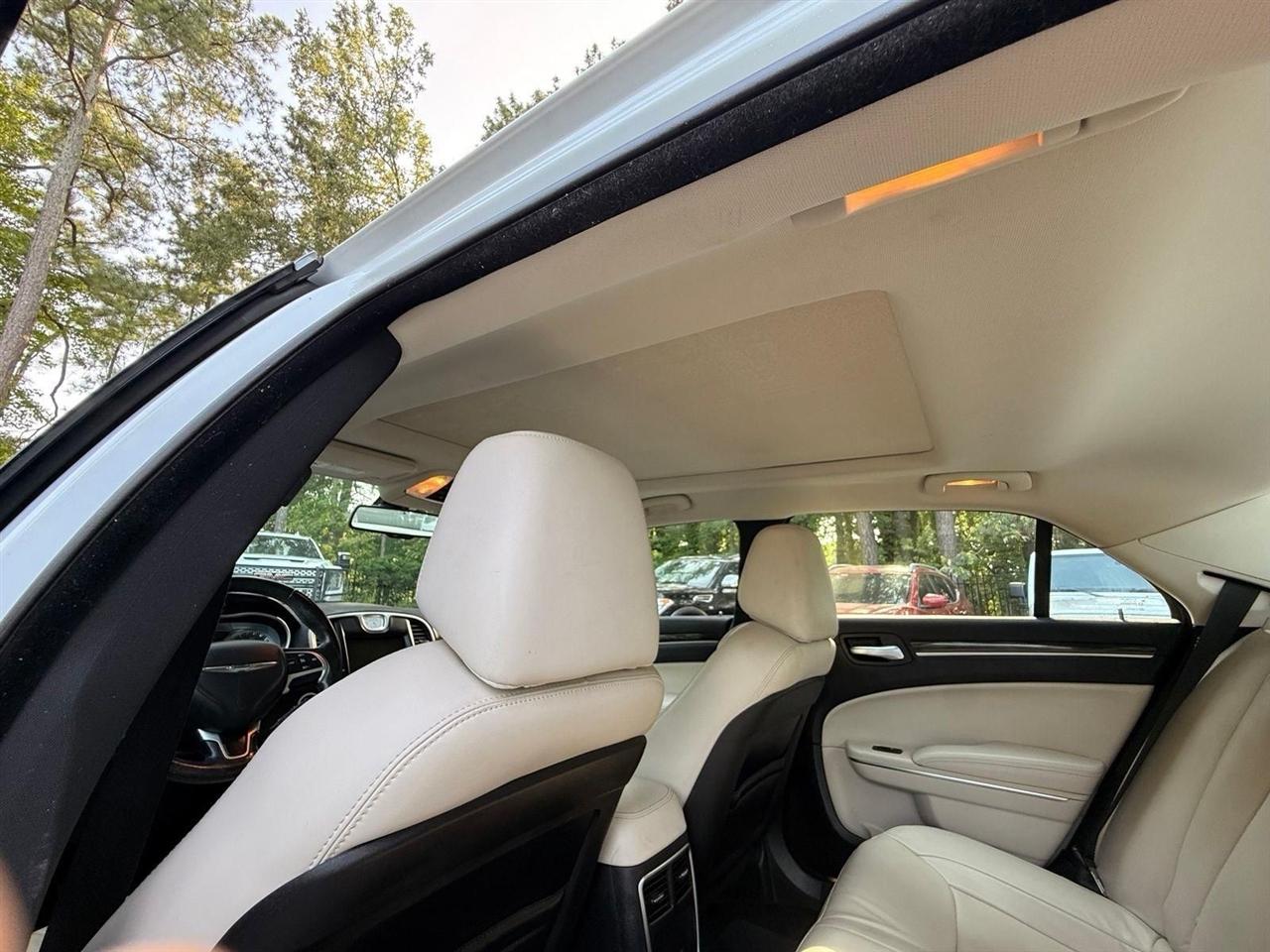 Chrysler 300  2015