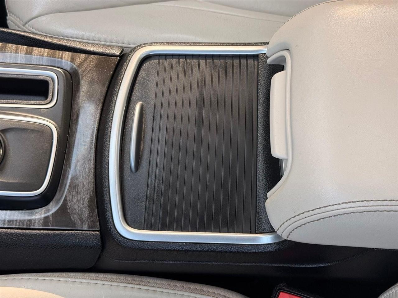 Chrysler 300  2015