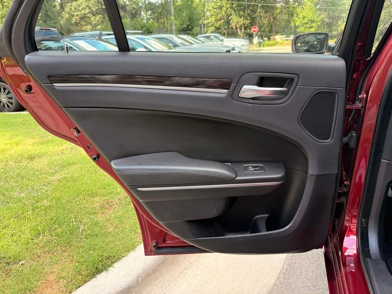 Chrysler 300  2015