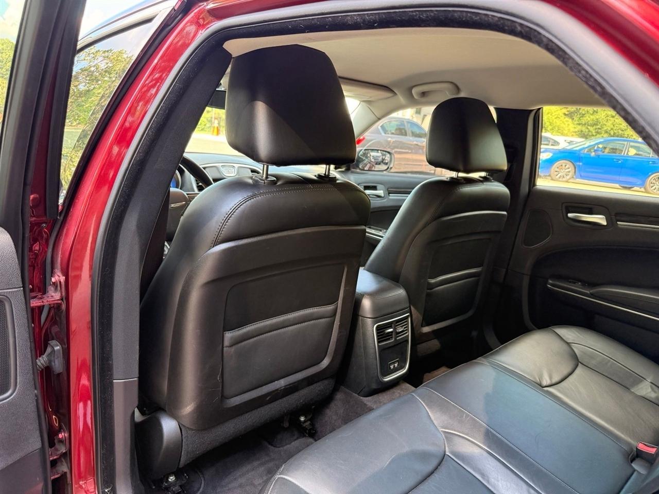Chrysler 300  2015