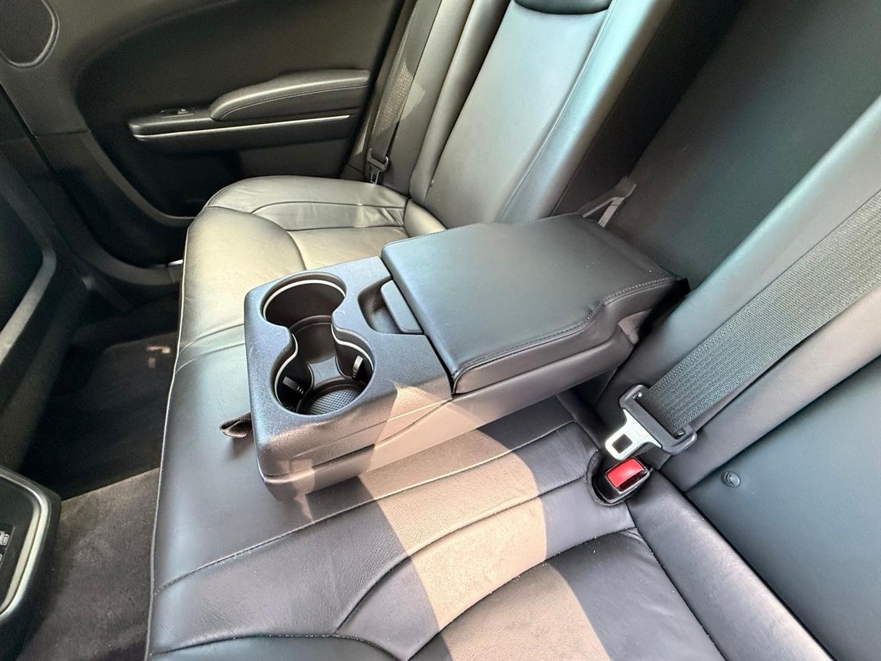 Chrysler 300  2015