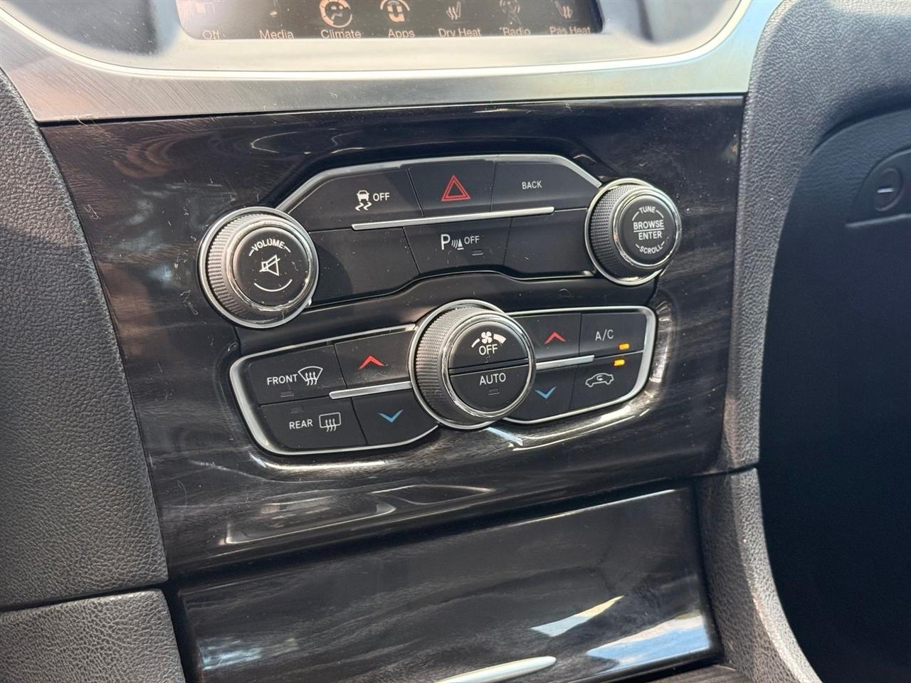 Chrysler 300  2015