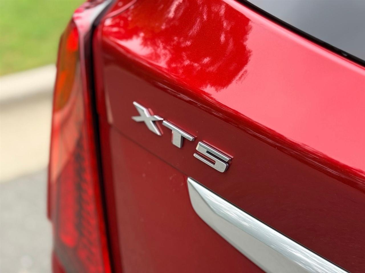 Cadillac XT5  2022