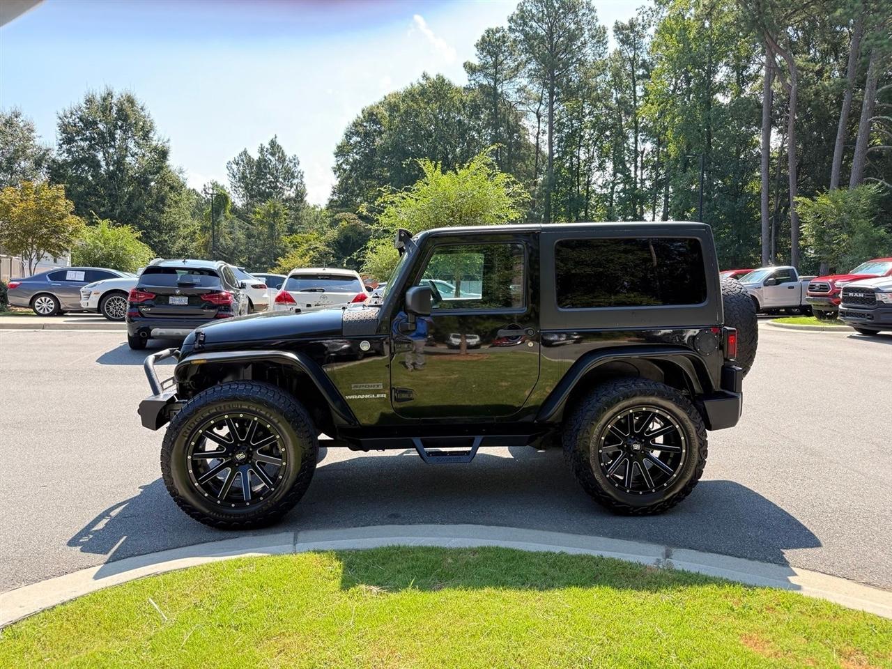 Jeep Wrangler  2011
