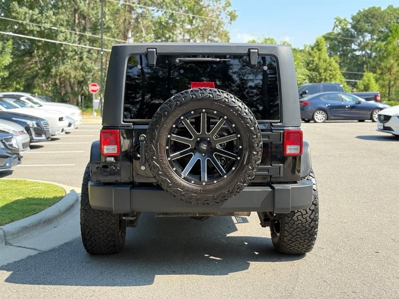 Jeep Wrangler  2011