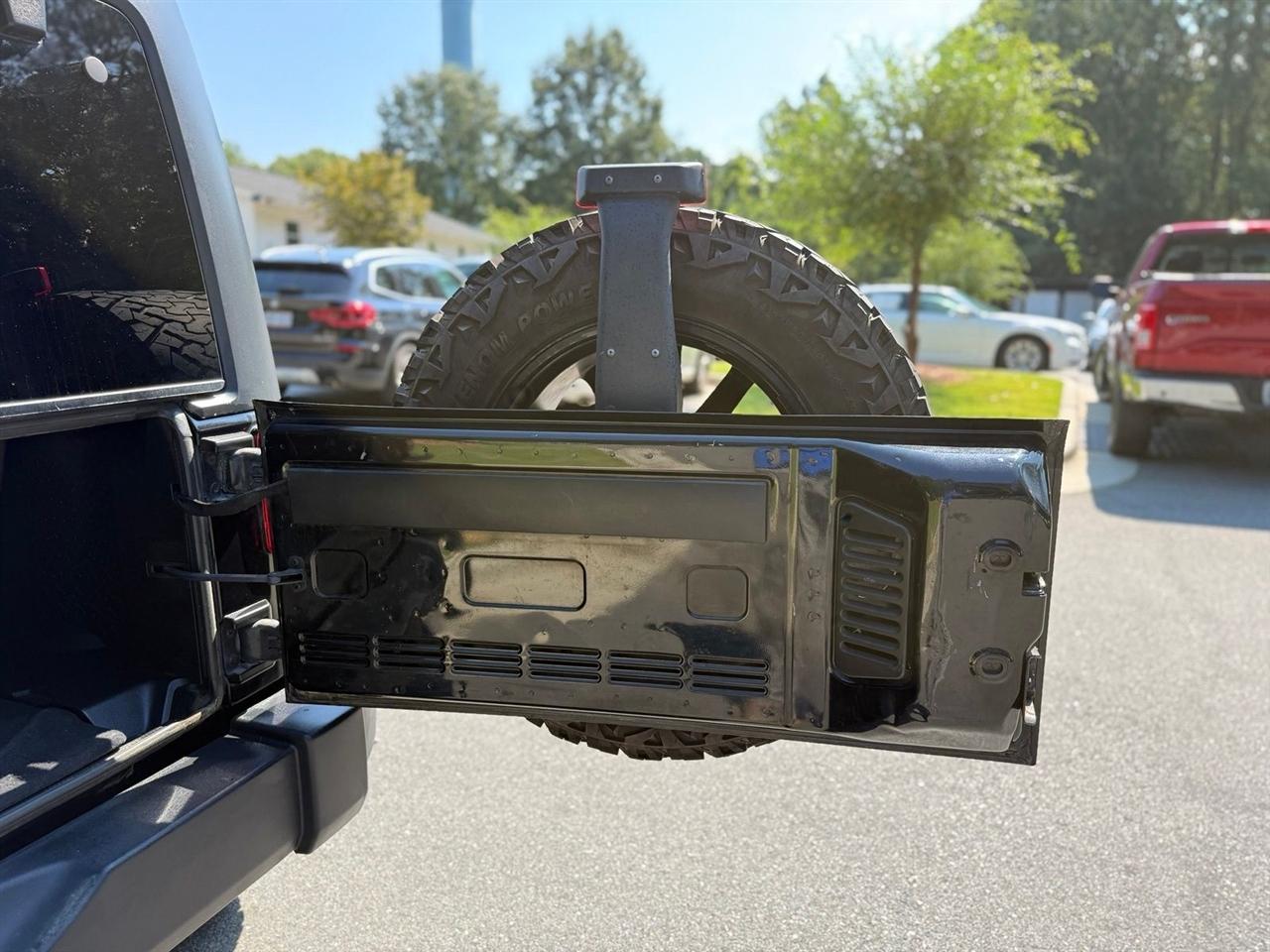 Jeep Wrangler  2011