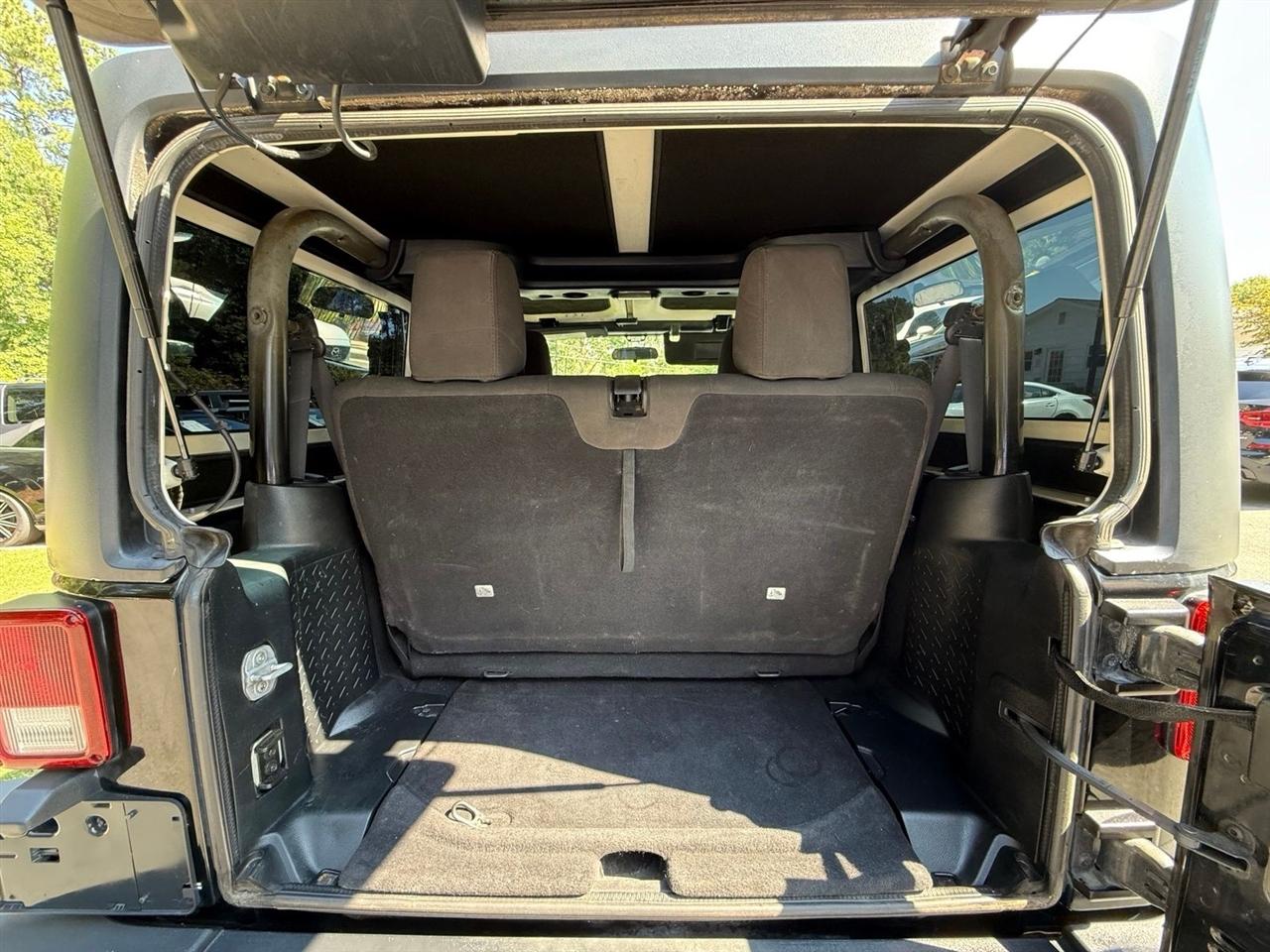 Jeep Wrangler  2011