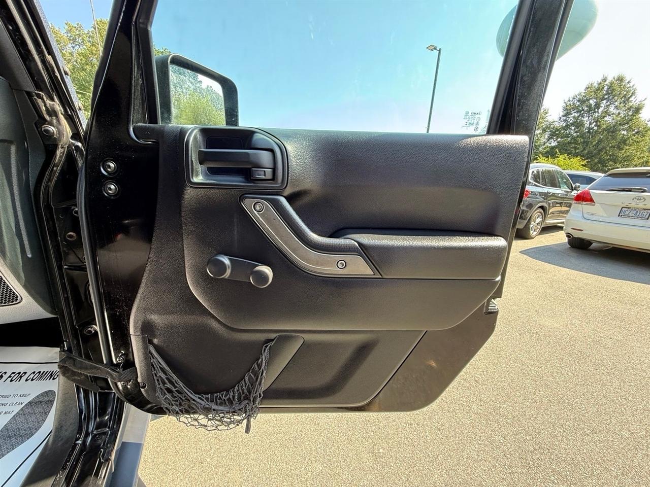 Jeep Wrangler  2011