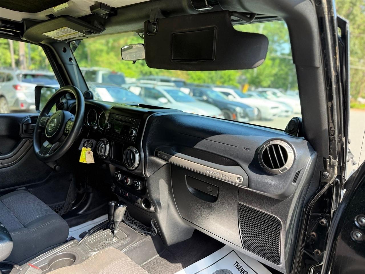 Jeep Wrangler  2011