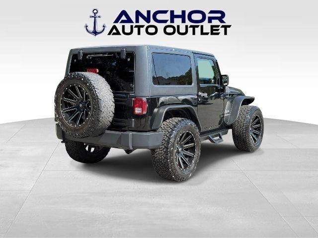 Jeep Wrangler  2011