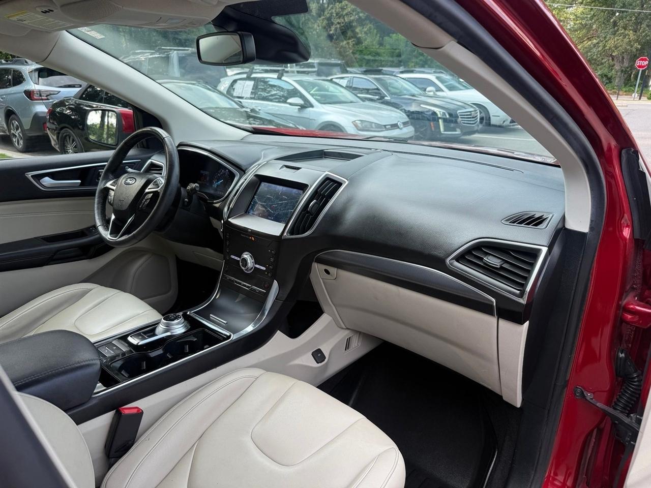 Ford Edge  2020