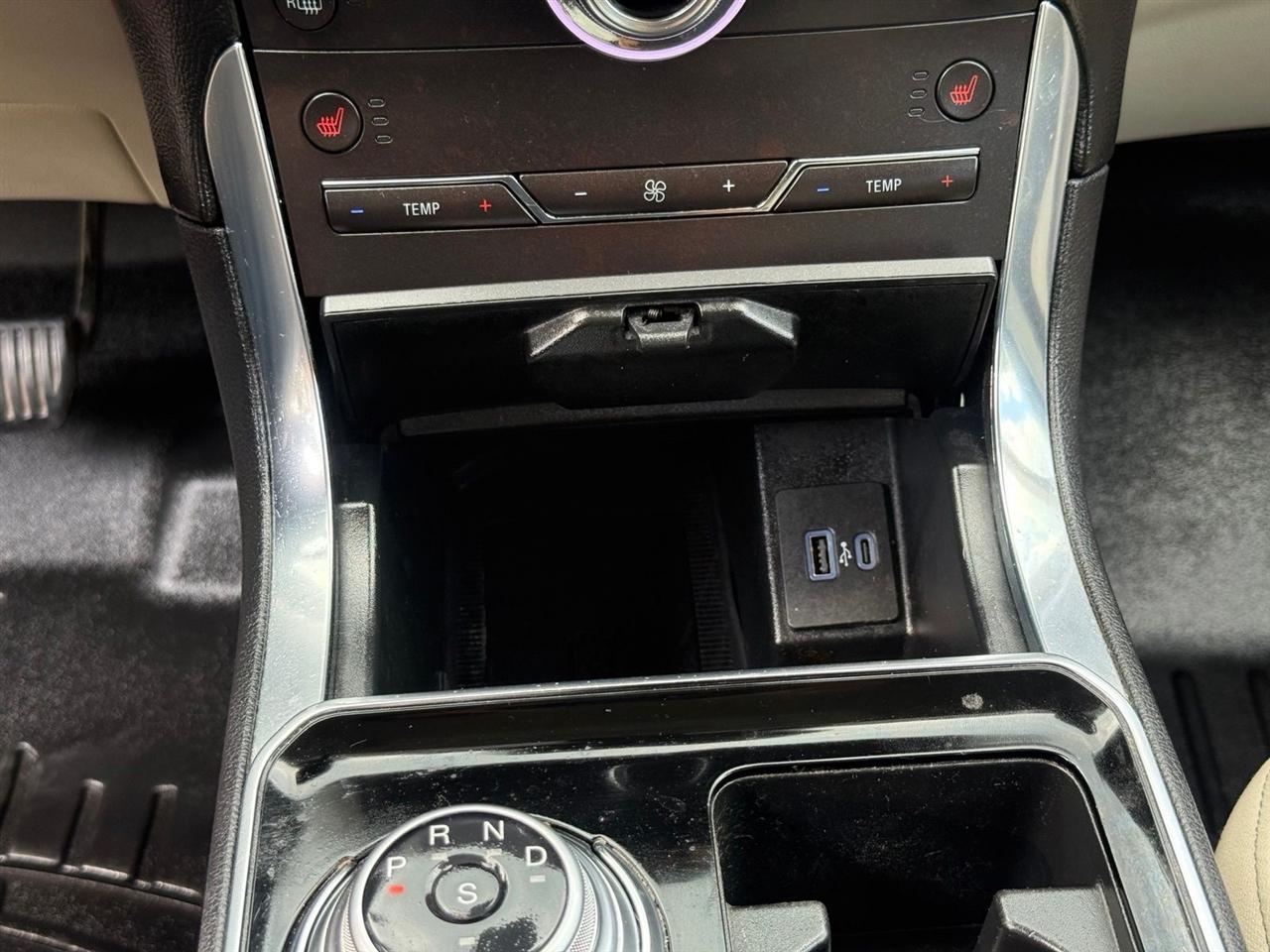 Ford Edge  2020