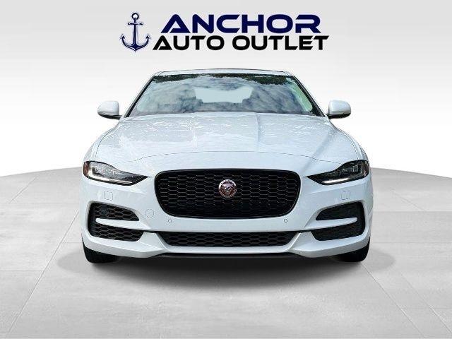 Jaguar XE  2020
