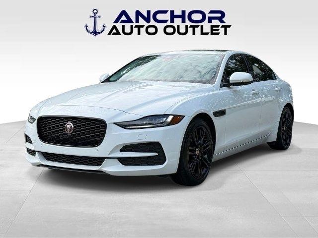 Jaguar XE  2020