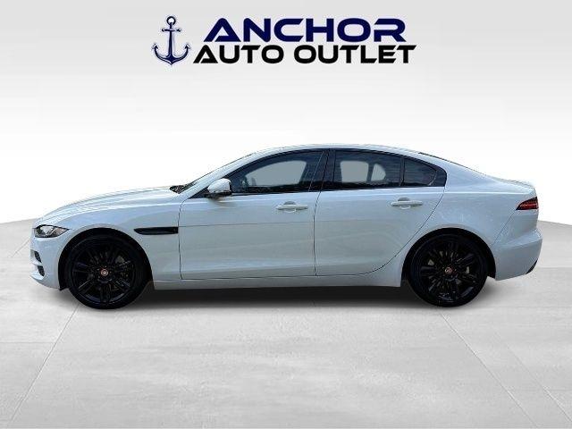 Jaguar XE  2020