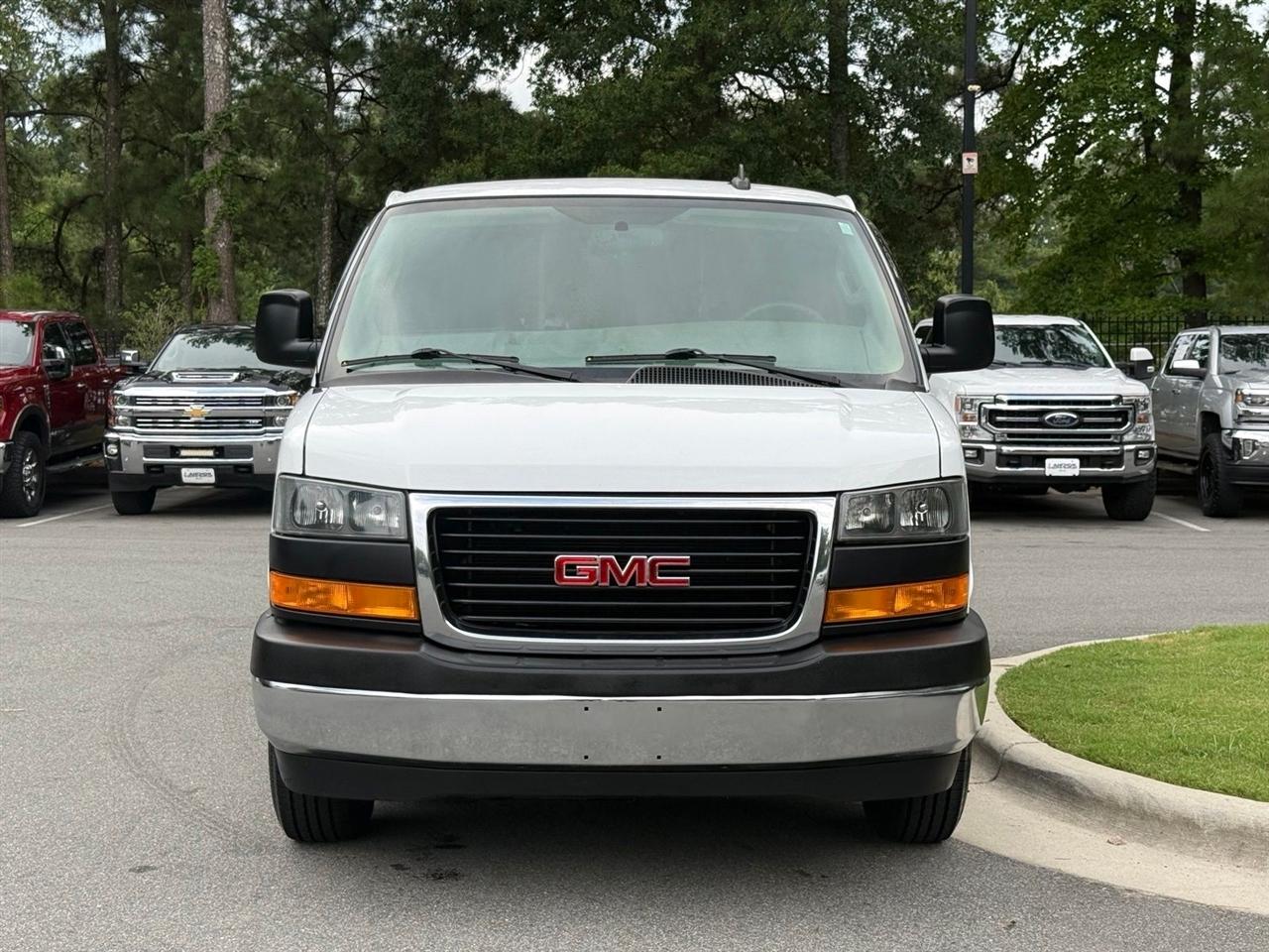 GMC Savana  2021