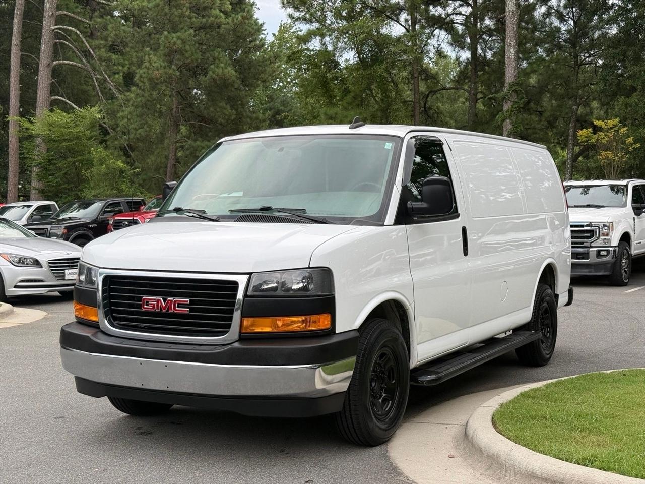 GMC Savana  2021