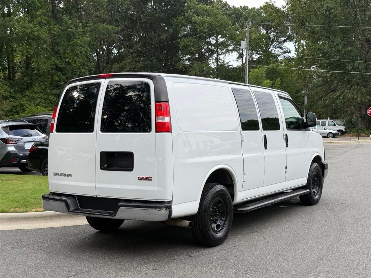 GMC Savana  2021