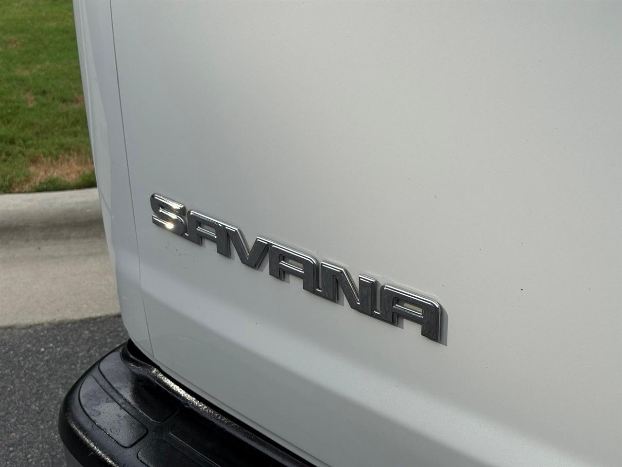 GMC Savana  2021