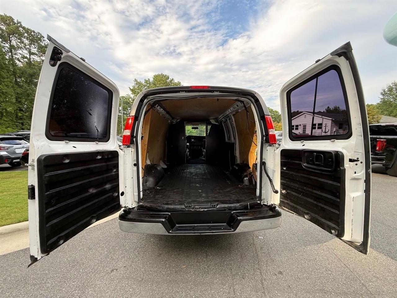 GMC Savana  2021