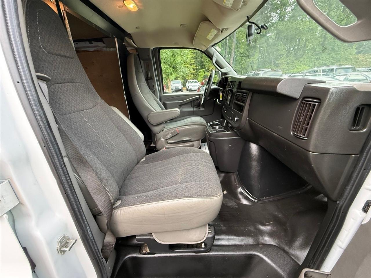 GMC Savana  2021