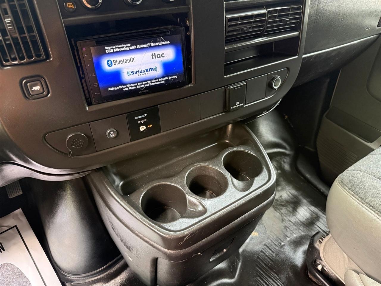 GMC Savana  2021