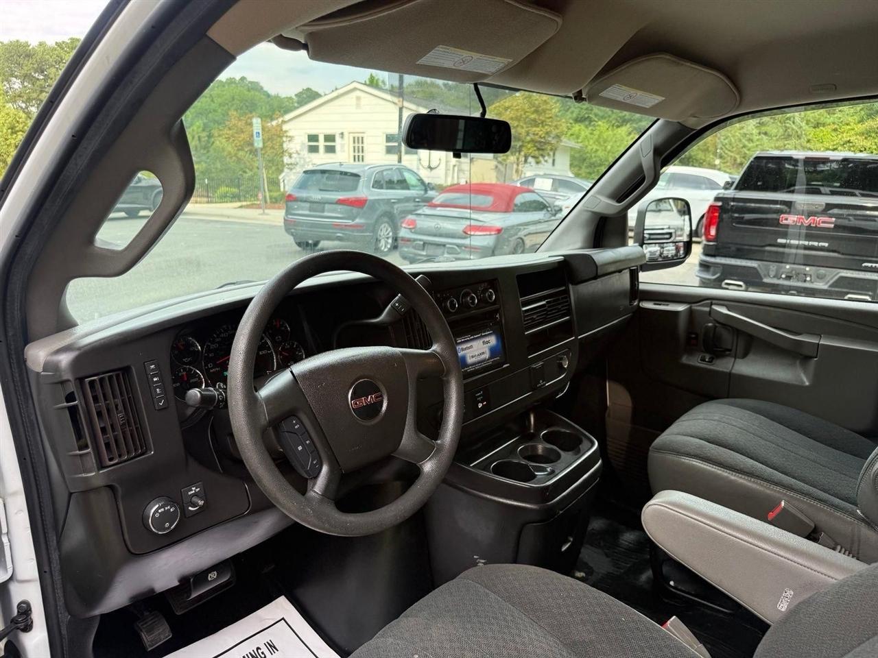 GMC Savana  2021