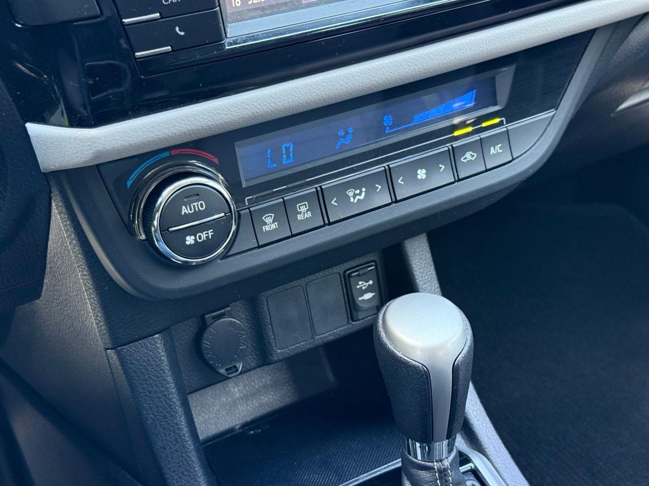 Toyota Corolla  2014