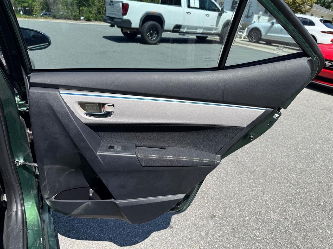 Toyota Corolla  2014