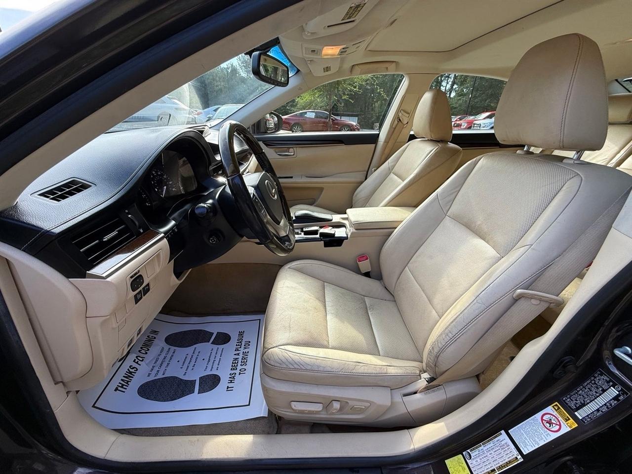 Lexus ES 350  2015