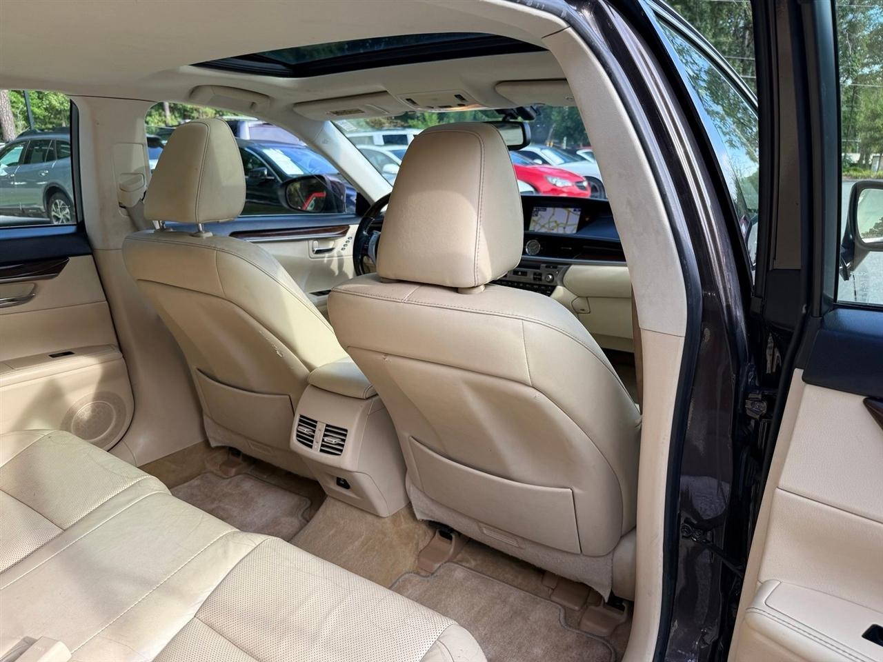 Lexus ES 350  2015