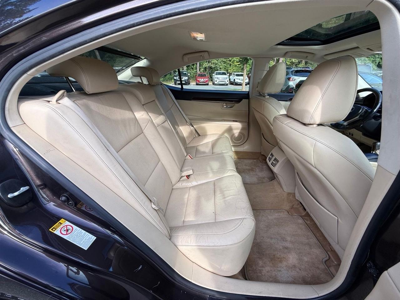 Lexus ES 350  2015