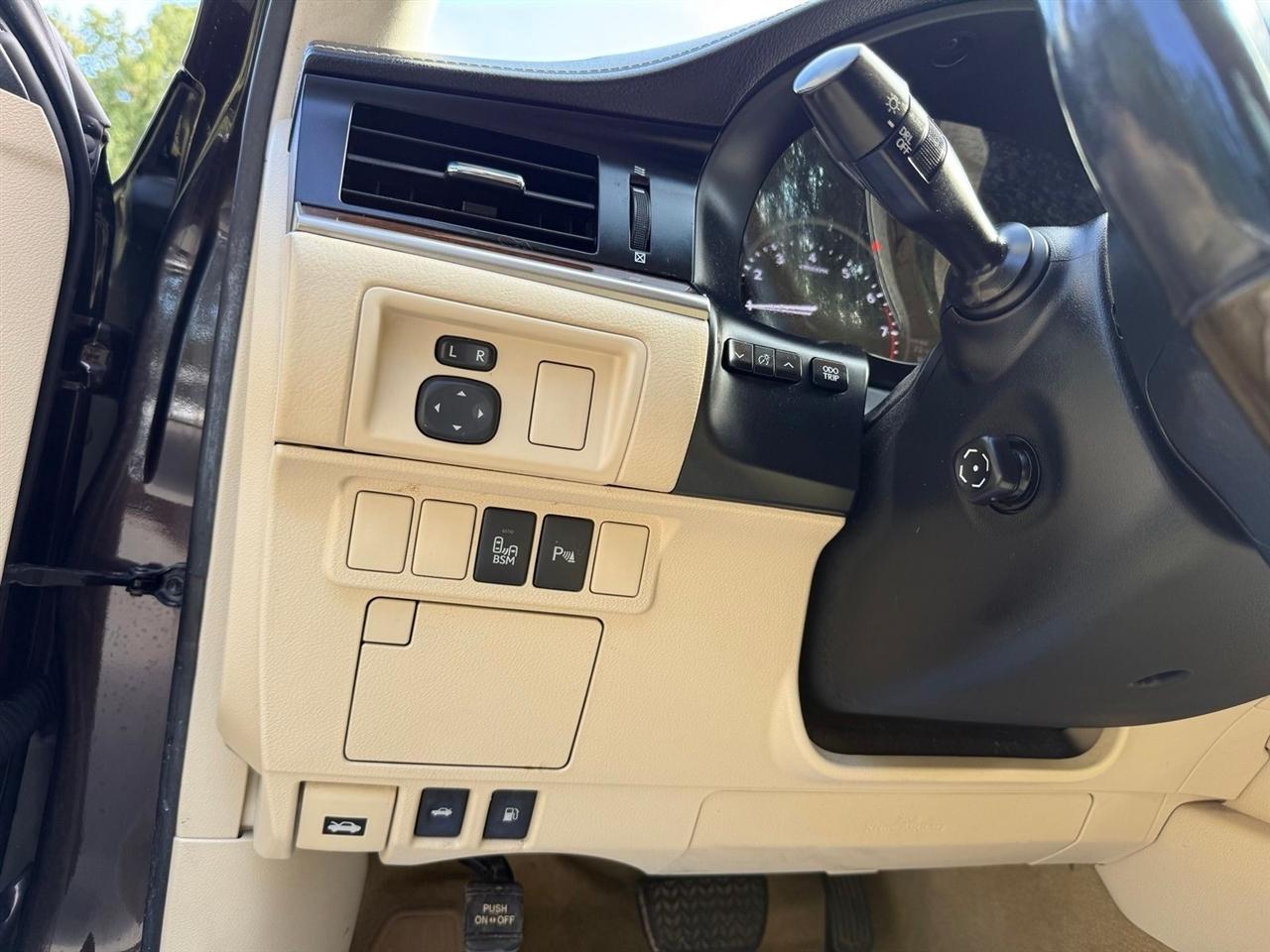 Lexus ES 350  2015