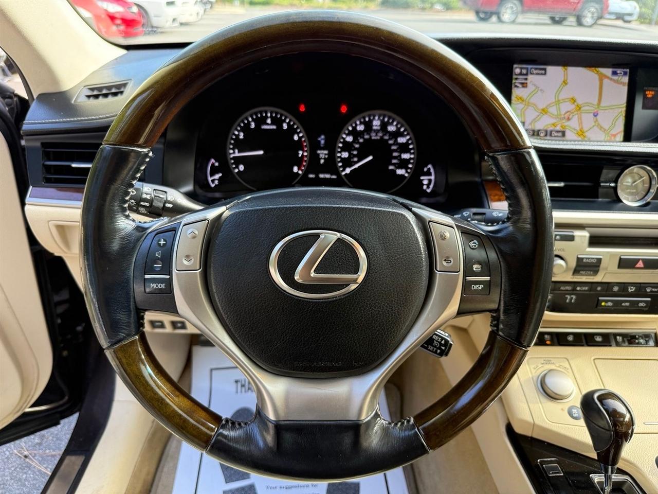 Lexus ES 350  2015
