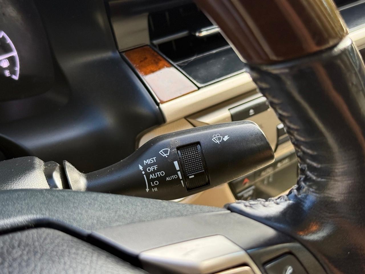 Lexus ES 350  2015