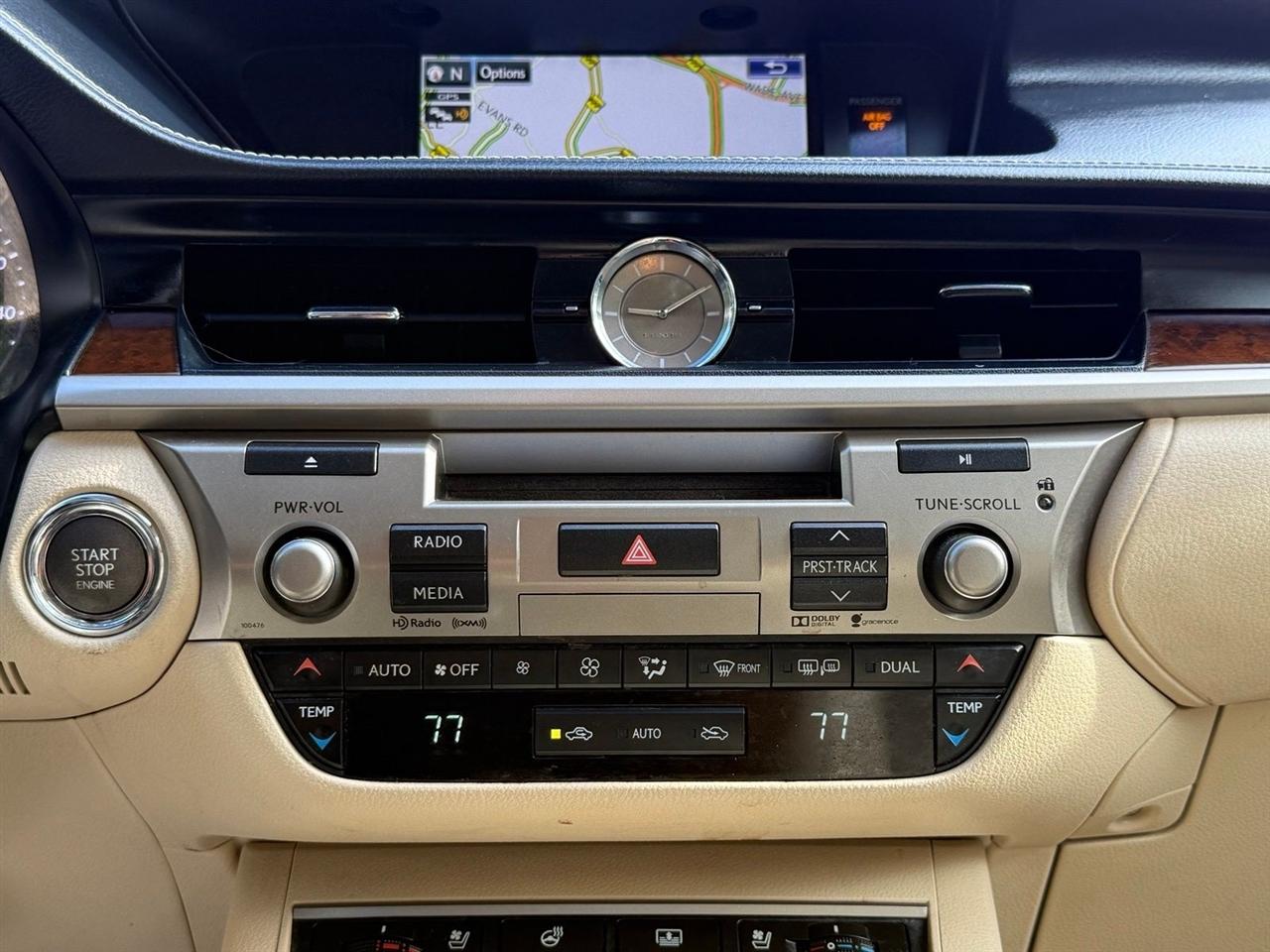Lexus ES 350  2015