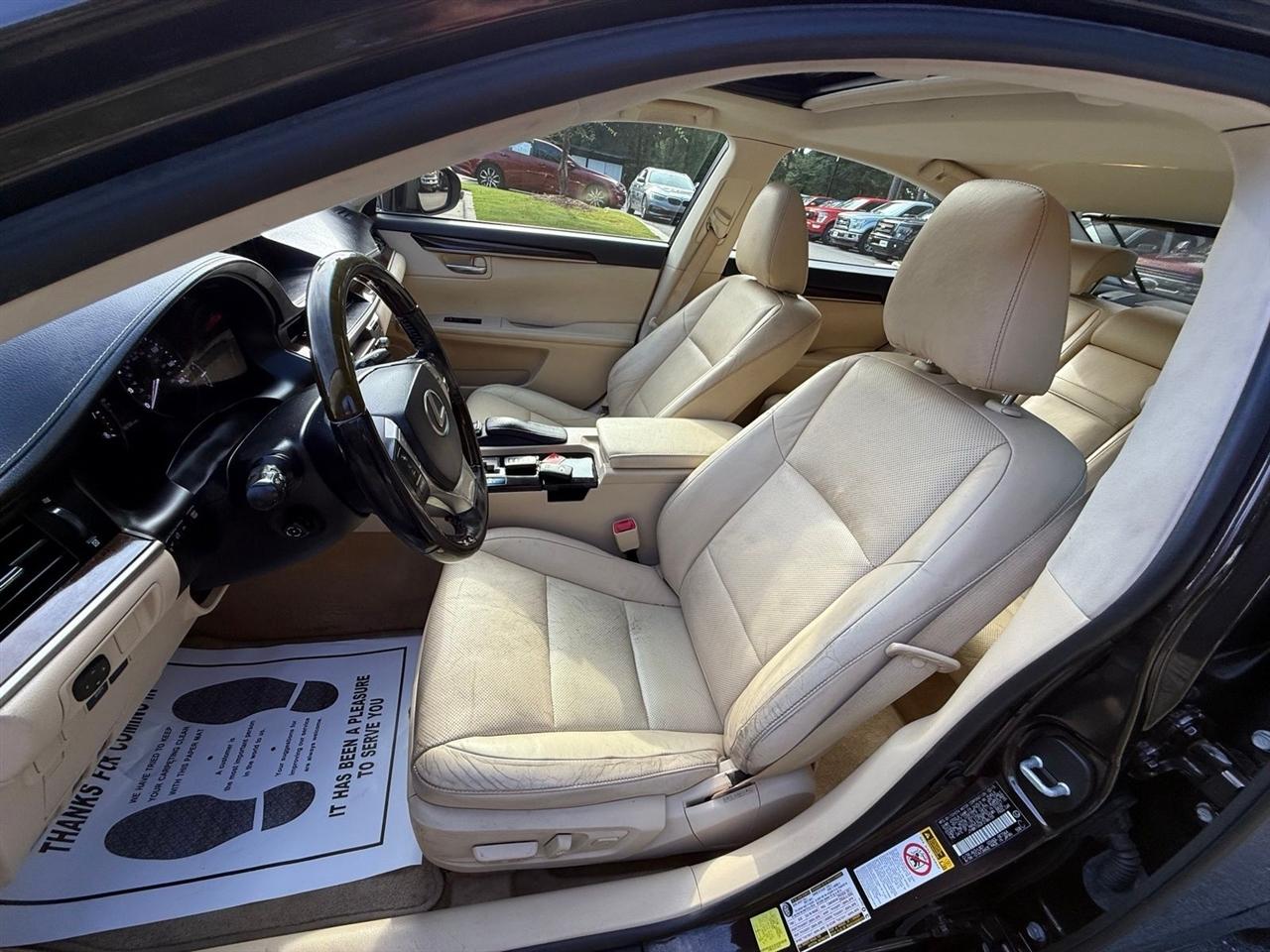 Lexus ES 350  2015