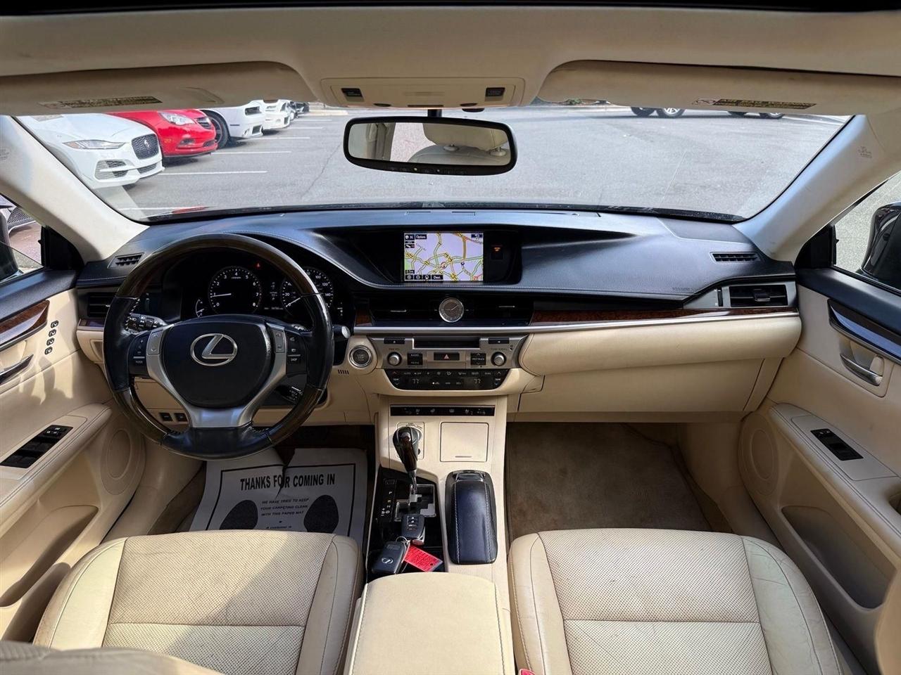 Lexus ES 350  2015