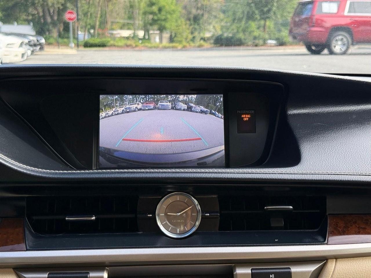 Lexus ES 350  2015