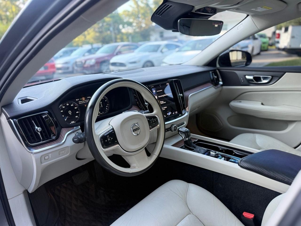 Volvo S60  2021