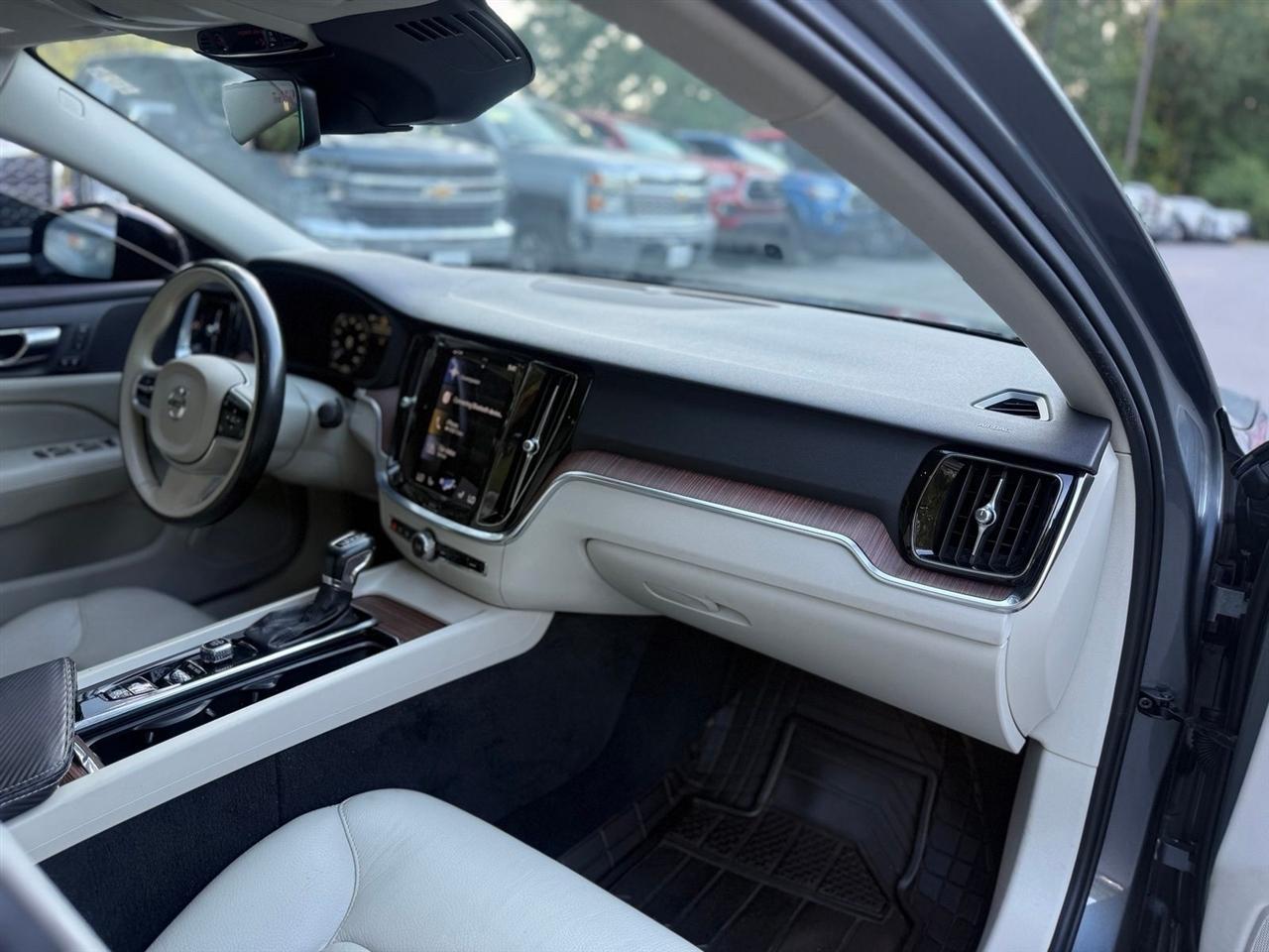 Volvo S60  2021