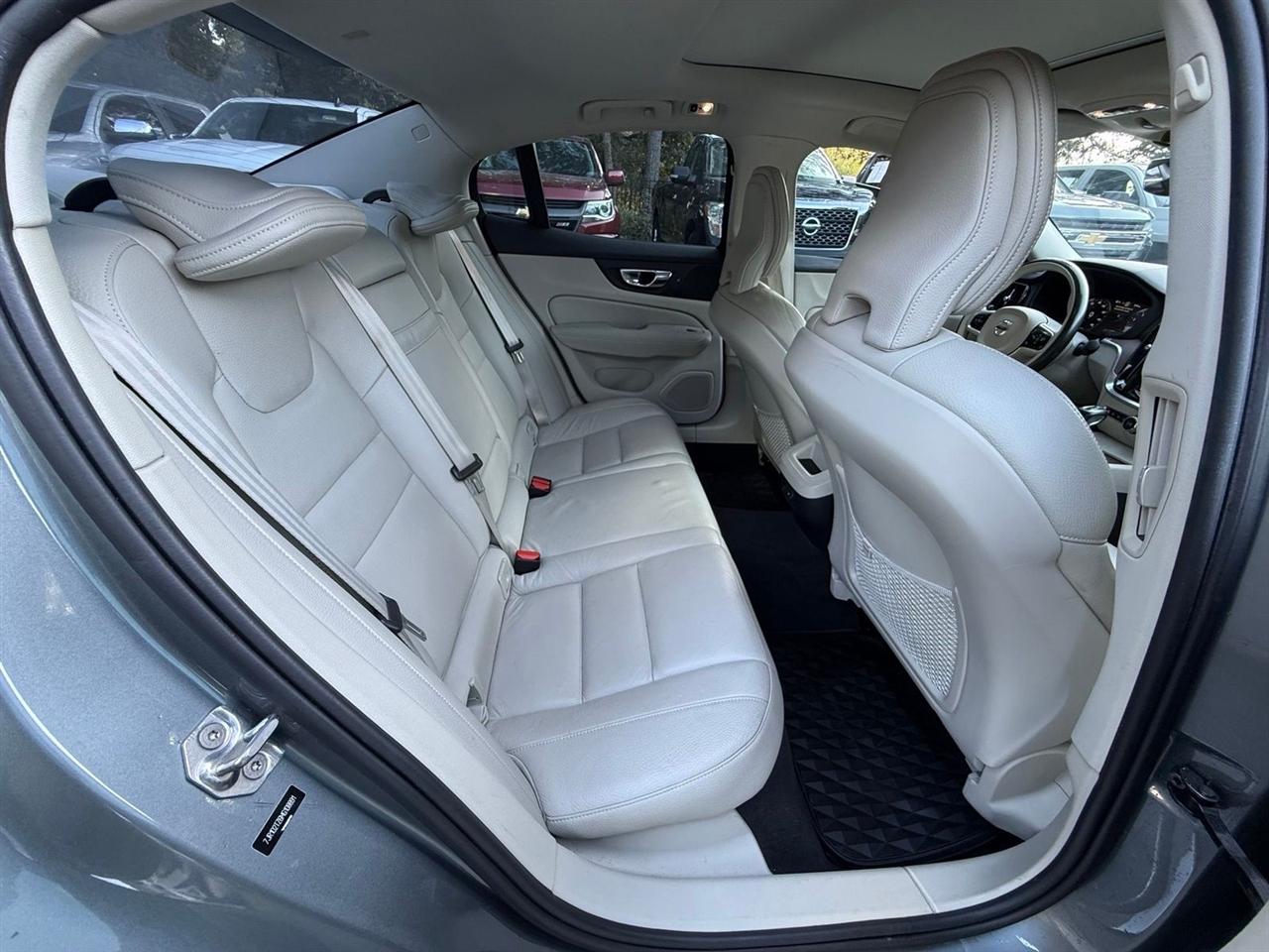 Volvo S60  2021