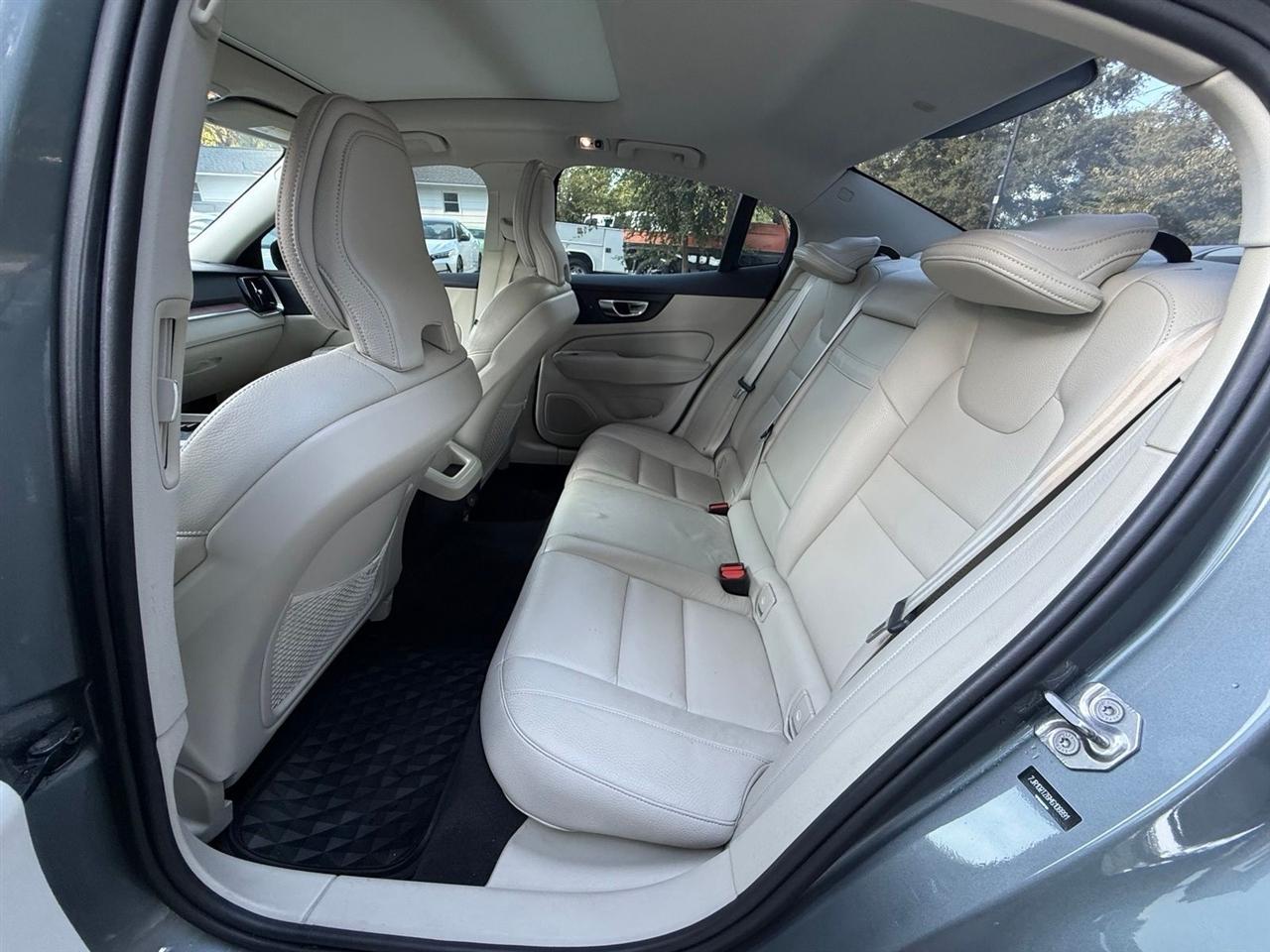 Volvo S60  2021