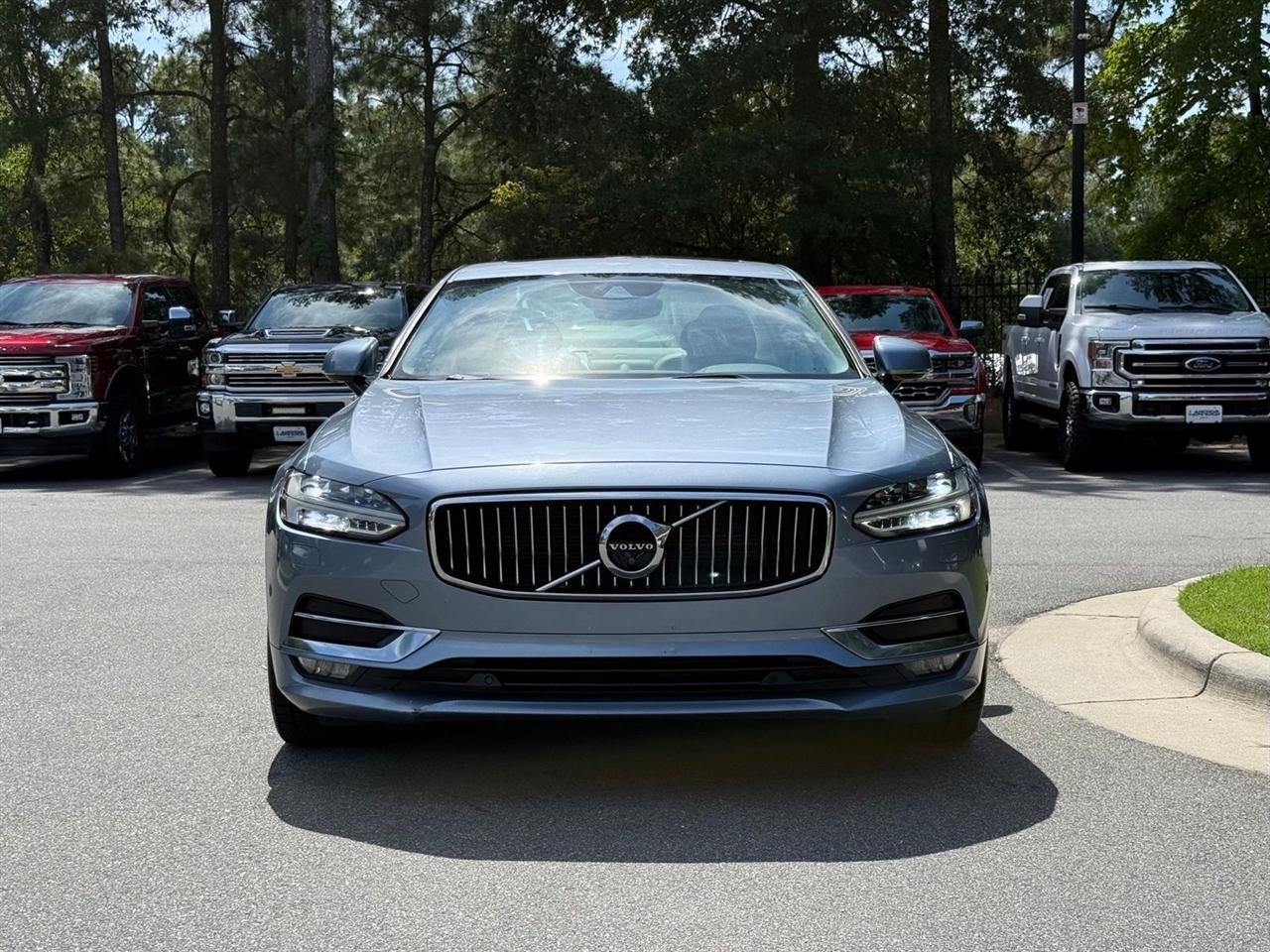 Volvo S90  2017